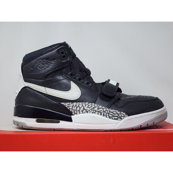Jordan Legacy 312 BLACK WHITE AV3922-001 Size 11 WORN - Picture 5 of 8